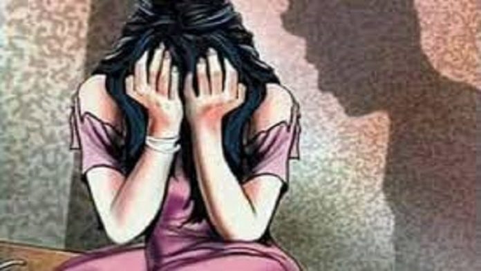 नाबालिग से दुष्कर्म