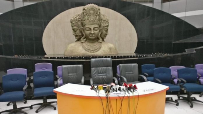 शिवसेना की जिद्द