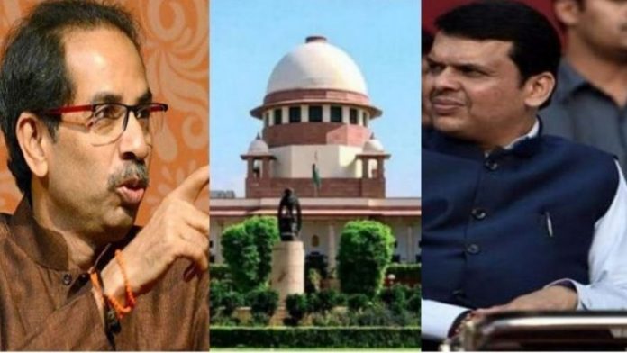 सुप्रीम कोर्ट पहुँचा महाराष्ट्र का सियासी संकट