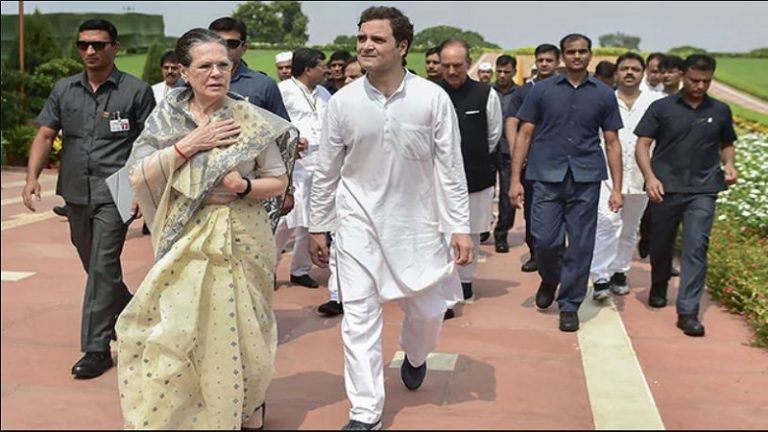 मामूली आदमी नहीं हैं सोनिया और राहुल गाँधी: कॉन्ग्रेस सांसदों का लोकसभा में हंगामा