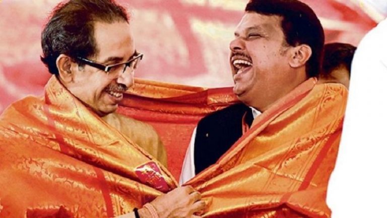 बीजेपी से रिश्ते तोड़ कॉन्ग्रेस की गली शिवसेना: सोशल मीडिया में मीम्स की बौछार