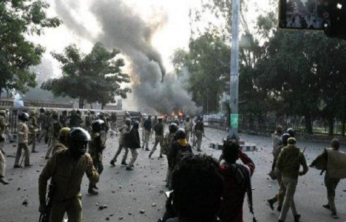 उत्तरप्रदेश, हिंसा, प्रदर्शन