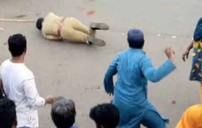कॉन्ग्रेस पार्षद, पुलिस पर हमला