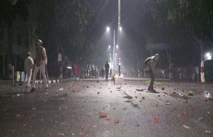 एएमयू, पुलिस प्रशासन