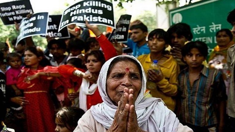 लिबरपंथियो, आँकड़े चाहिए हिन्दुओं पर हुए अत्याचार के? ये लो – रेप, हत्या, मंदिर सब का डेटा है यहाँ