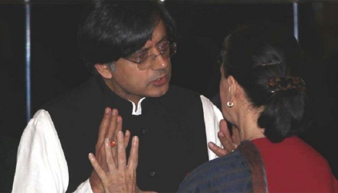 शशि थरूर