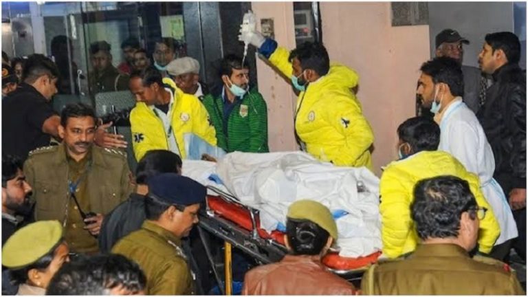 ‘हैदराबाद के जैसा दौड़ा-दौड़ाकर गोली मारी जाए…’ – उन्नाव में जला कर मार दी गई बेटी के पिता का छलका दर्द