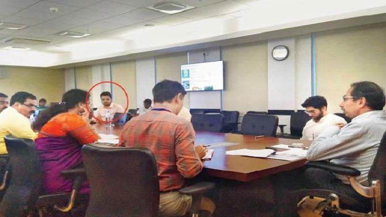 CM उद्धव की बैठक में बीवी का भतीजा, भड़की NCP ने कहा- दोबारा न हो ऐसी ग़लती