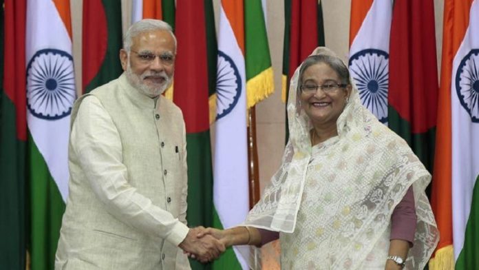 शेख हसीना के साथ मोदी