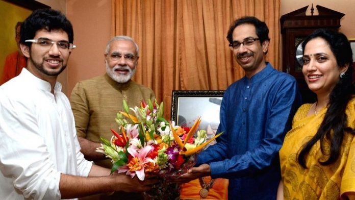 मोदी-उद्धव ठाकरे