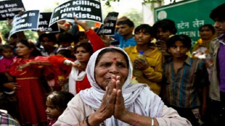 ‘पाकिस्तान में हमने जो तकलीफें झेली हैं, अगर आप उससे गुजरे होते तो कभी प्रदर्शन नहीं करते’