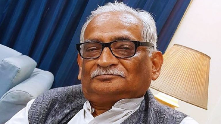 जिसने फाड़ा राम जन्मभूमि का नक्शा और की मस्जिद की वकालत, मुस्लिम पक्ष ने उस वकील को ही हटा दिया