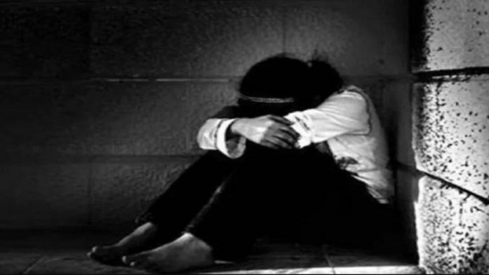नाबालिग के साथ रेप