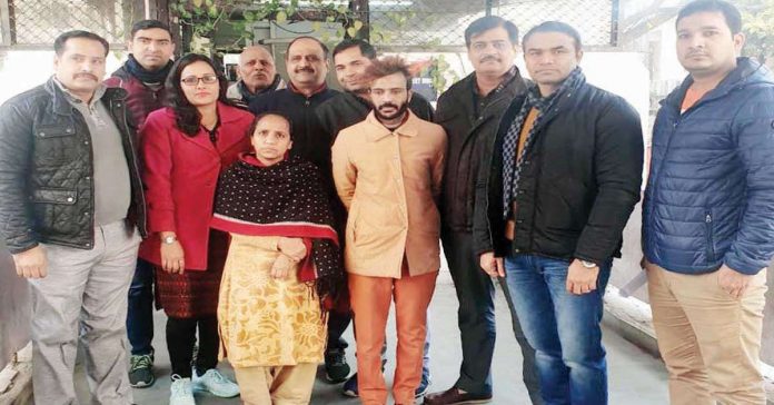 मर्डर, अवैध संबंध