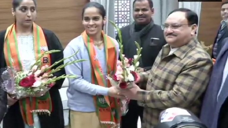 BJP में स्टार शटलर साइना नेहवाल, दिल्ली के चुनावी प्रचार में उतार सकती है पार्टी
