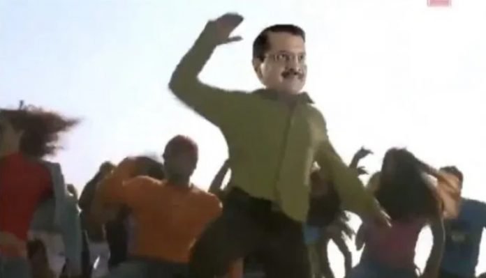 AAP, बीजेपी, सोशल मीडिया