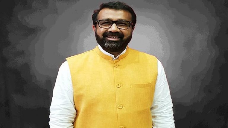 मंच पर बैठे कॉन्ग्रेस MLA की कुर्सी के नीचे फटा बम, विधायक के बेटे मोहम्मद नलपड का गंभीर आरोप