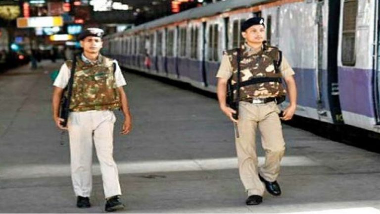 टेरर फंडिंग से जुड़े अवैध इ-टिकटिंग रैकेट का पर्दाफाश: गुलाम मुस्तफा गिरफ़्तार, हामिद फरार