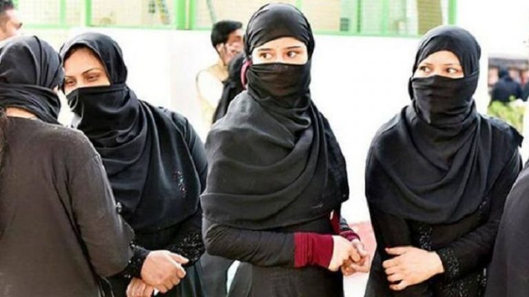 ‘इस्लाम नहीं कहता बुर्के में पढ़ने जाओ’: पटना के जेडी वीमेंस कॉलेज ने नोटिस बदला