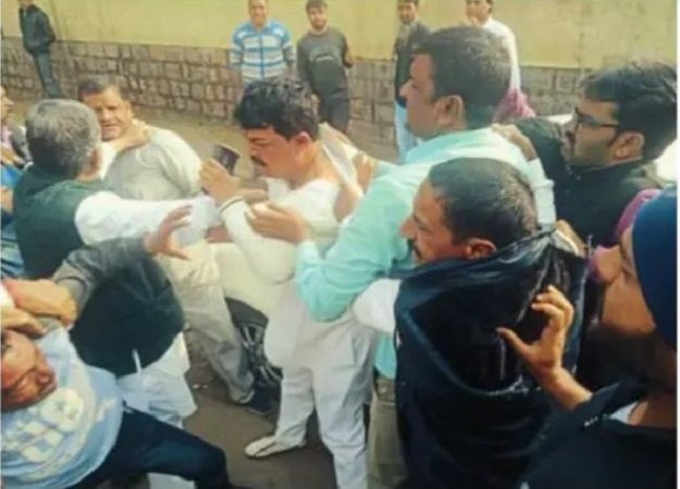 कुंदन यादव पर टूट पड़े नईमुद्दीन के समर्थक
