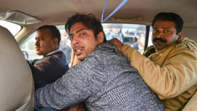 लगातार बयान बदल रहा है शाहीन बाग़ में फायरिंग करने वाला कपिल गुर्जर, पिता व भाई से हुई पूछताछ