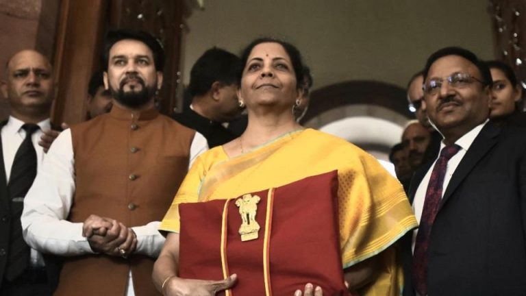 बजट 2020: किसानों के लिए 16 फायदे – सोलर पंप से लेकर स्पेशल रेलगाड़ी तक
