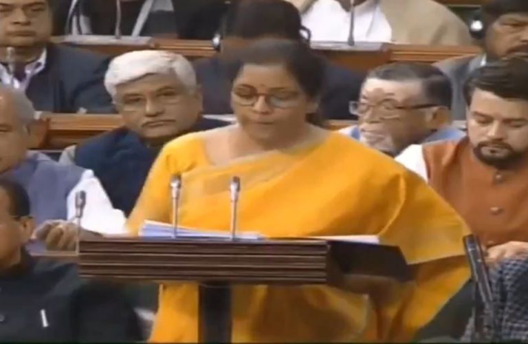 550 रेलवे स्टेशनों पर Wi-Fi, 100 से ज्यादा नए एयरपोर्ट, तेजस ट्रेनों की संख्या बढ़कर होगी 150: बजट 2020