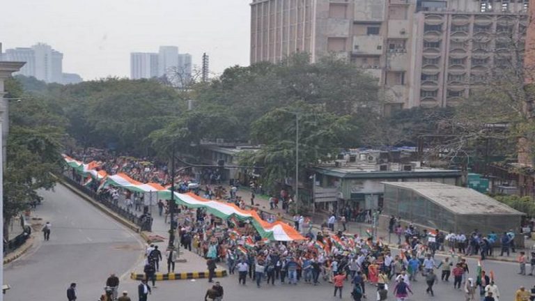 दिल्ली दंगों के विरोध में हिंदुओं का पीस मार्च, लगे ‘आतंकी नहीं पलने देंगे, देश नहीं जलने देंगे’ के नारे