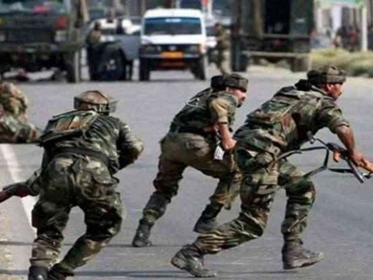 पुलवामा में आतंकियों ने गोली मारकर की हत्या, अफजल गुरू की फाँसी की बरसी पर दी गई थी ‘धमकी’