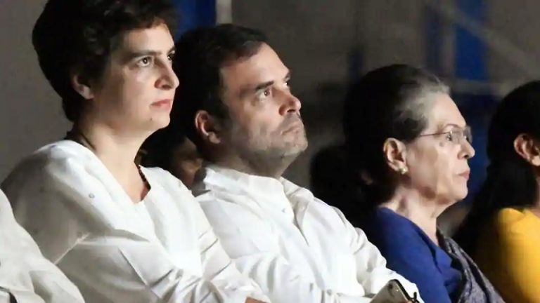 जमीन का पता नहीं, सोशल मीडिया में हवाबाजी की तैयारी: सिकुड़ती कॉन्ग्रेस का 5 लाख ‘वॉरियर्स’ से कितना भला?