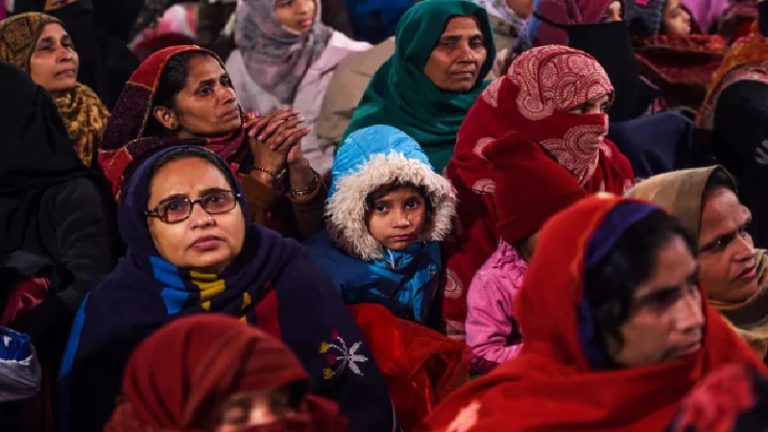 शाहीन बाग में मासूम की मौत पर भड़का सुप्रीम कोर्ट, CJI ने पूछा- क्या 4 महीने का बच्चा खुद प्रदर्शन करने गया था?