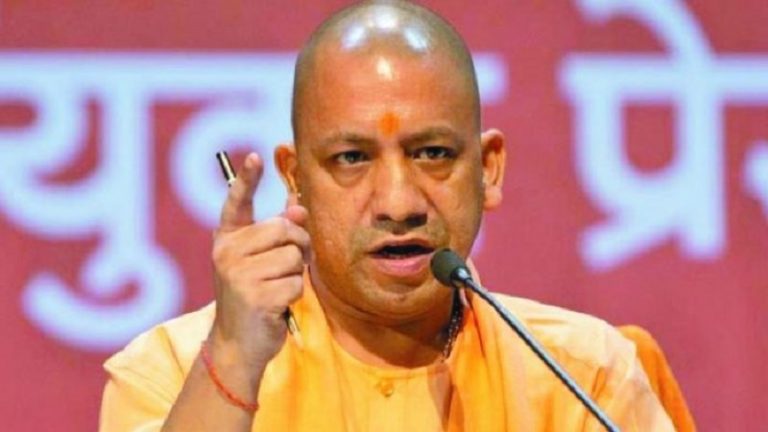 कयामत का दिन कभी नहीं आएगा: CAA की आड़ में हिंसा करने वालों को CM योगी की चेतावनी