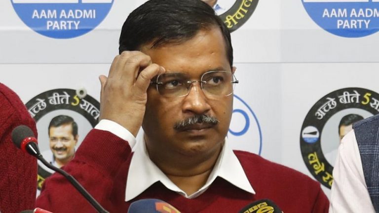 आप हमें कमअक्ल समझें, लेकिन हम ही बैंड बजाएँगे AAP की: यह ट्वीट आपको बहुत भारी पड़ेगा केजरीवाल