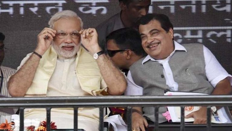 भरी अदालत में मोदी के मंत्री की तारीफ, CJI ने कहा- आकर हमें भी अपनी योजना के बारे में समझाएँ