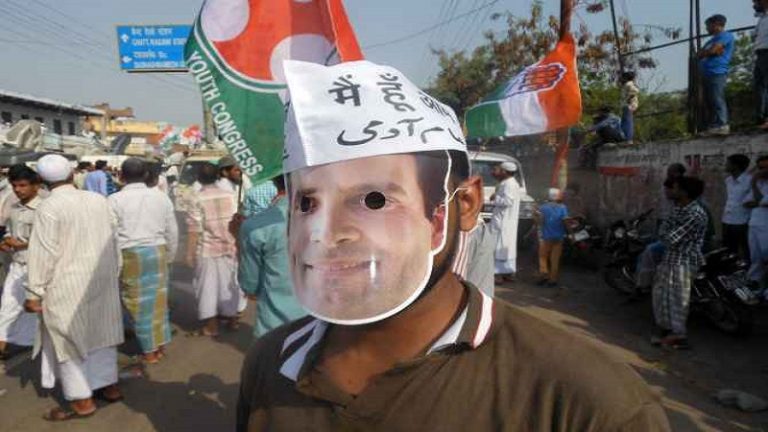 राहुल गाँधी ने मोदी के लिए कहा ‘डंडे मारेंगे’, समुदाय विशेष ने धुनिया बन कॉन्ग्रेस को धुना