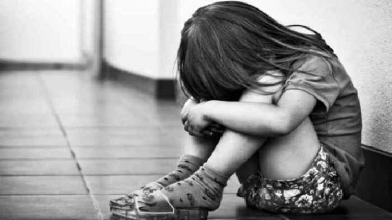 5 साल की बच्ची का प्राइवेट पार्ट छूने के लिए बड़े बच्चों को वैन से उतार देता था शबीब मोमिन, हुई सजा