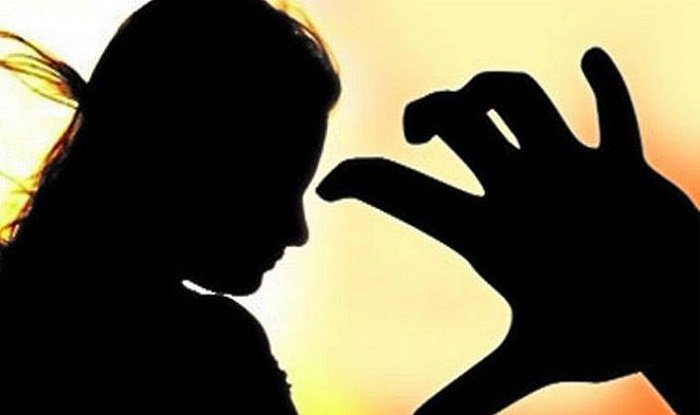 48 वर्षीय बाप ने अपनी ही 12 साल की बेटी का किया रेप, छत्तीसगढ़ फ़ास्ट ट्रैक कोर्ट ने दी दोहरी उम्रकैद  की सजा