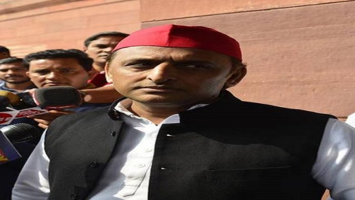 अखिलेश यादव