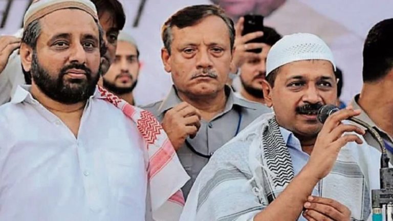 अमानतुल्लाह से पिंड छुड़ाने की कोशिश में केजरीवाल, दिल्ली वक़्फ़ बोर्ड अध्यक्ष की कुर्सी छीनी