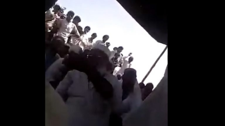 उनसे तेल, दवाइयाँ मत खरीदो, उनकी गाड़ी पर मत चढ़ो: खुलेआम हिन्दुओं का आर्थिक बहिष्कार, Video Viral