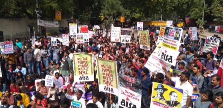CAA विरोधी मास्टर-माइंड की हरकत से 400-450 महिलाओं पर कोरोना का खतरा: सबको ट्रैक करना सरकार के लिए बड़ा चैलेंज!