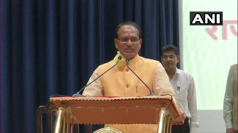 चौथी बार मध्य प्रदेश के मुख्यमंत्री बने शिवराज सिंह चौहान, ऐसा करने वाले पहले व्यक्ति, अकेले ही ली शपथ