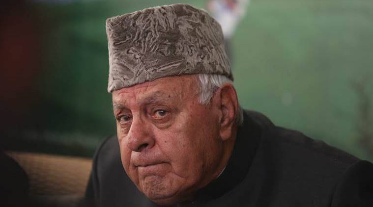 7 महीने बाद आखिरकार फारुख अब्दुल्ला आएँगे बाहर, बाप के बनाए कानून के कारण हुए थे नजरबंद