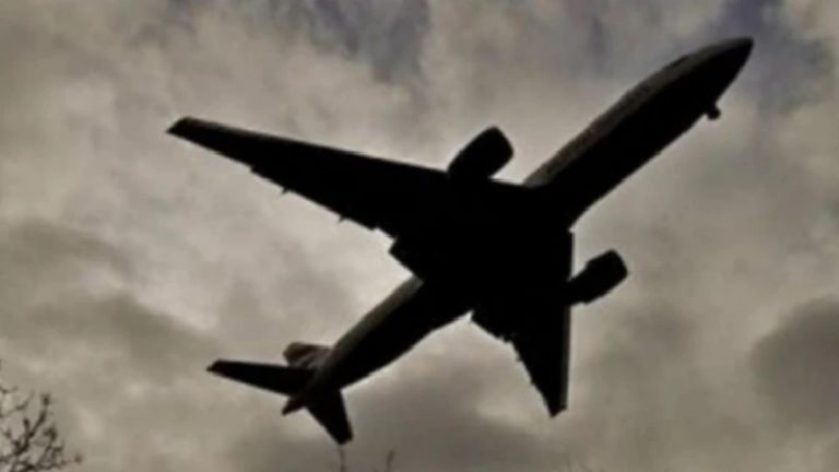 Breaking: ट्रेन के बाद अब हवाई जहाज भी बंद, 24 मार्च से सभी घरेलू उड़ान सेवाओं पर रोक