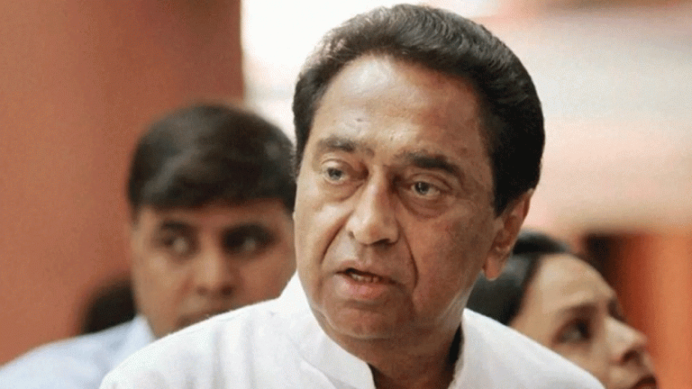 सोनिया से मुलाकात के बाद CM कमलनाथ के तोते उड़े, कमलव्यूह में 18 कॉन्ग्रेस MLA