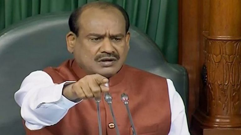 लोकसभा अध्यक्ष ओम बिरला ने कॉन्ग्रेस के 7 सांसदों को किया निलंबित, स्पीकर पर कागज फेंकने का है आरोप