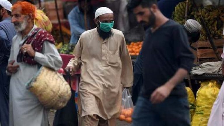 शिया देशद्रोही, जान-बूझकर कोरोना वायरस फैलाया, उन्हें गिरफ़्तार कर सज़ा दो: Pak में आपस में ही सिर-फुटव्वल