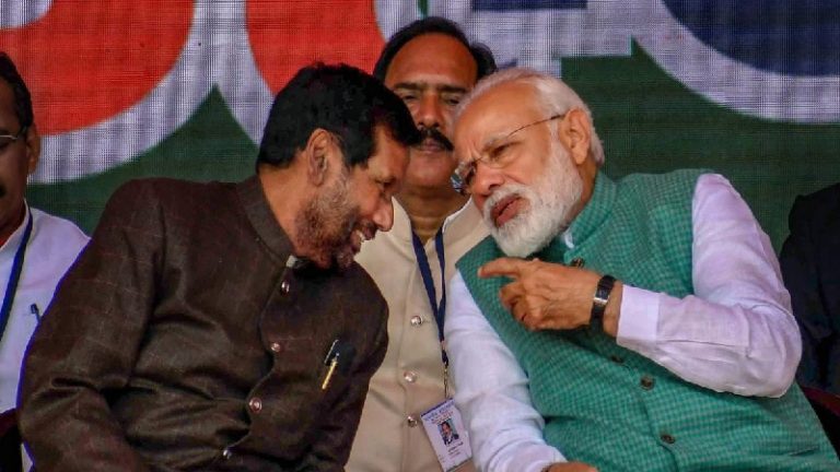 उठाए जा सकते हैं 6 महीने के राशन, हमारे पास 646 लाख टन अनाज: कोरोना के ख़तरे को देखते हुए सरकार ने खोला खजाना