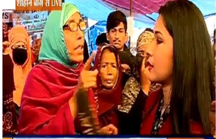 दम तोड़ रहा है शाहीन बाग: खाली पंडाल में कैमरा देख औरतों ने बजाया हूटर, दौड़ते आए मर्द