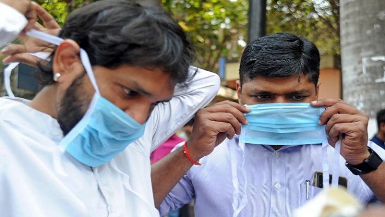 ‘इस्लाम इजाजत नहीं देता’: दुबई से लौटे 4 युवकों का कोरोना टेस्ट से इनकार, कर्नाटक में ही हुई थी पहली मौत